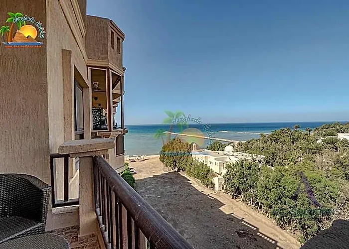 Entire 1 Bedroom With High Privacy & Private Beach