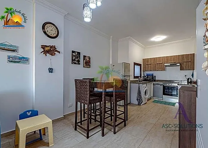 Entire 1 Bedroom With High Privacy & Private Beach