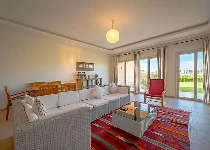 Vesta - Luxury Apt - 2Br - Golf