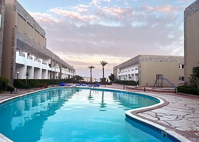 Cecelia Resort