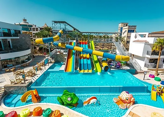 La Rosa Waves Beach Resort And Aqua Park