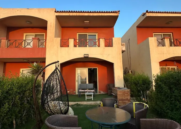 Stand alone villa with pretty garden all air conditioned