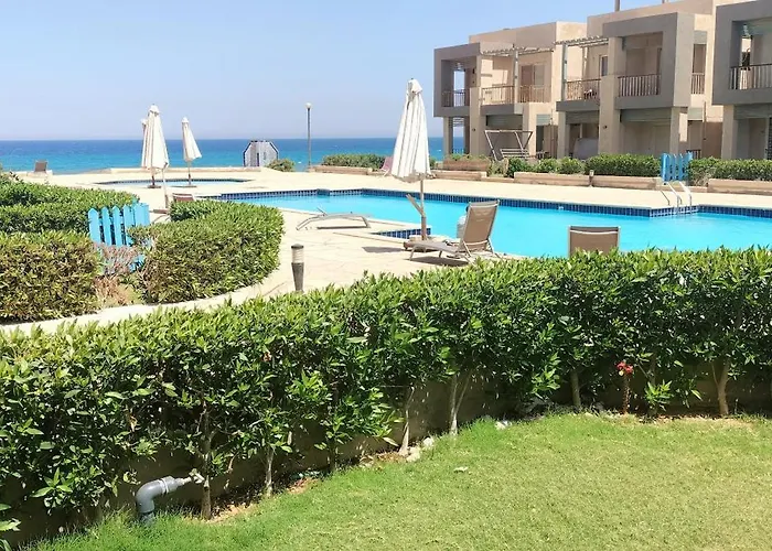 قرية كورنادو مارينا العين السخنة