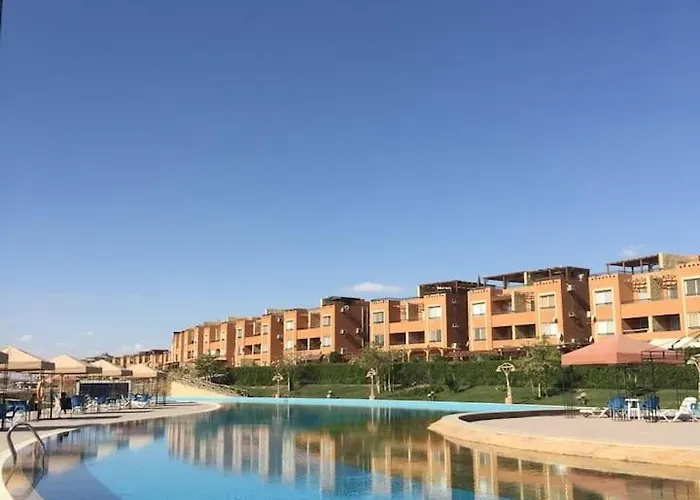 Cozy Chalet In Marina Wadi Degla Resort