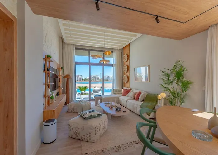 The Azure Waterfront Villa 4Br At Cyan Range Elgouna