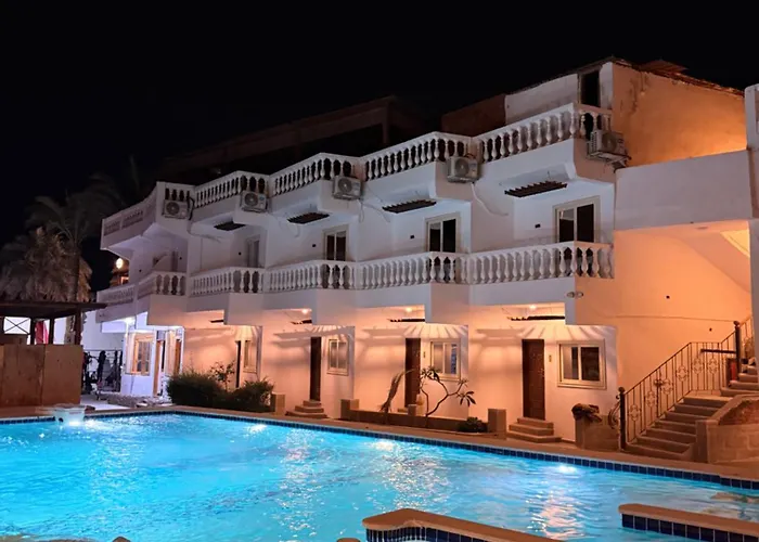 Seven Heaven Hotel Dahab And Diving Center