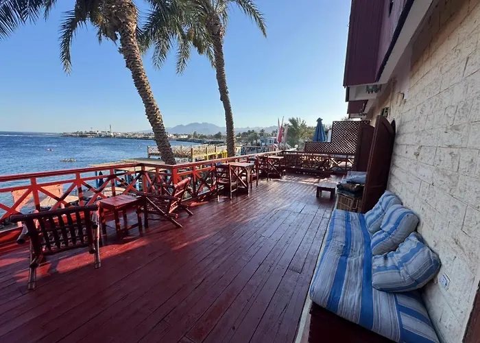 Nirvana Dahab Hotel & Diving Center