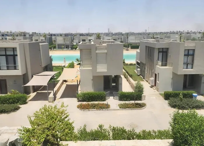 Azha Townhouse