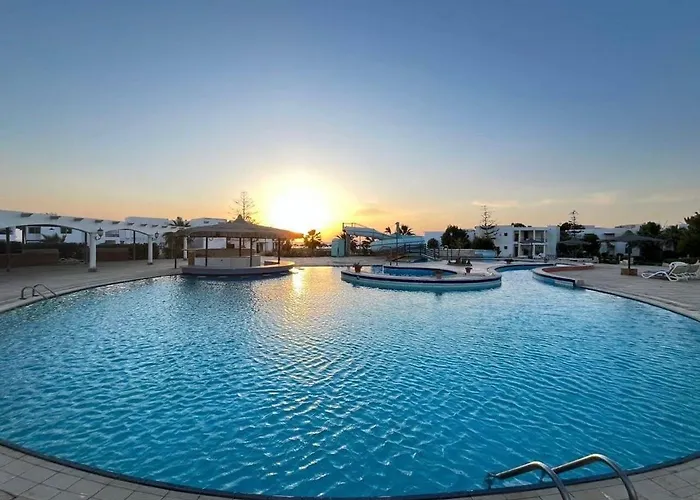 Royal Beach Resort Families Only - Ras Sudr - Vip Chalet