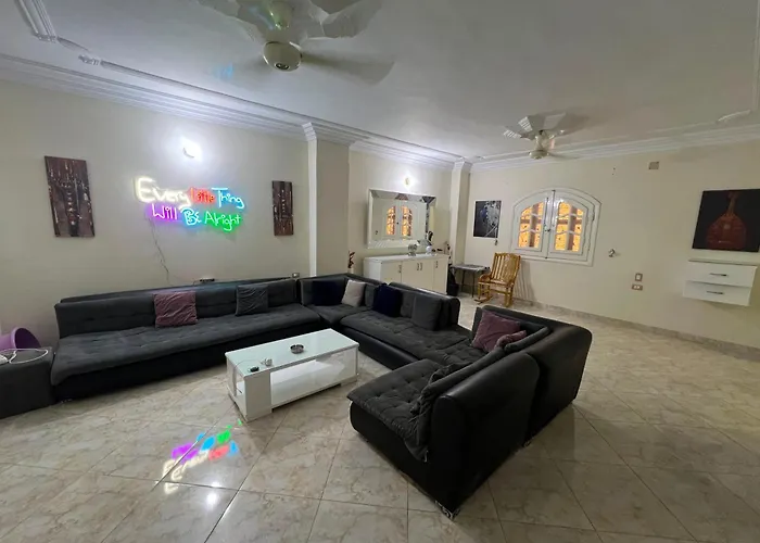 1St Floor Ready Home Apartment, 5 Mins Drive From Bus Station
