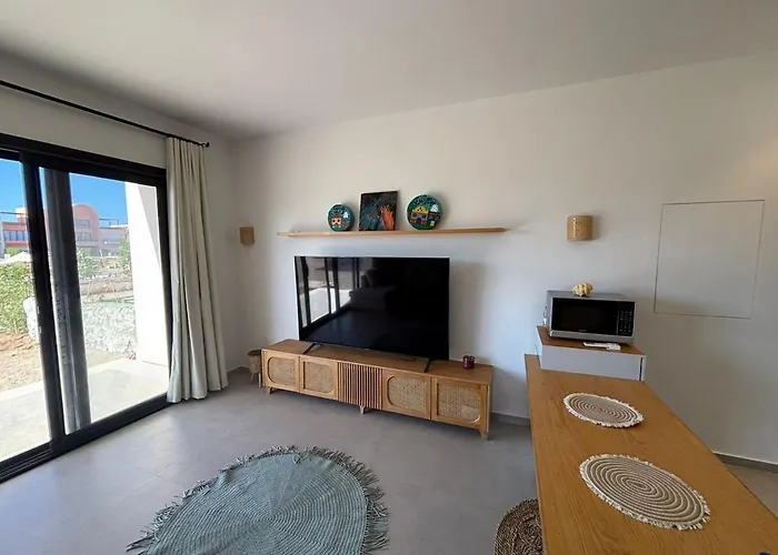 Exclusive 2Br, Kamaran - Crystal Pool View, Gouna