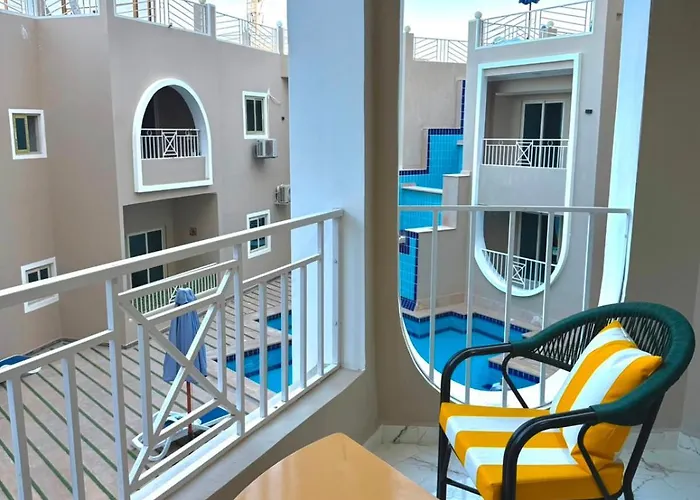 1-Bedroom Apartment Pool View At Stone Heights