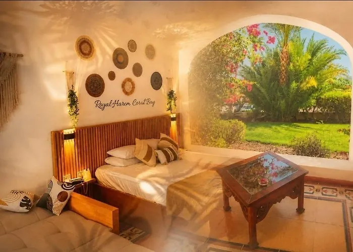 Royal Harem Coral Bay - Domina Resort