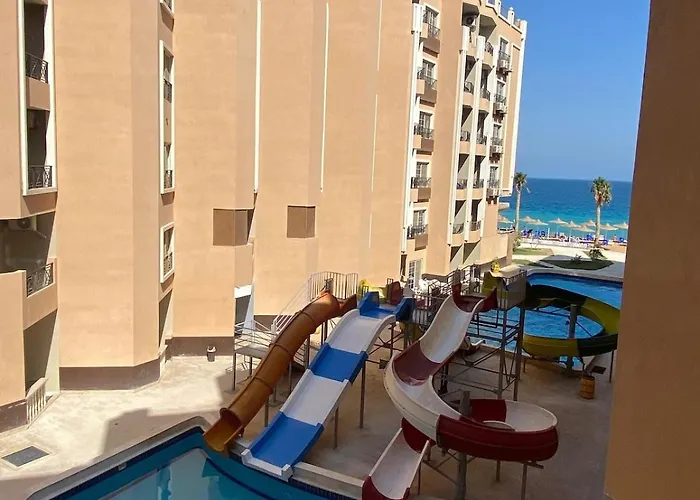 Luxury Chalet With Private Beach & Aqua Park Access Hurghada