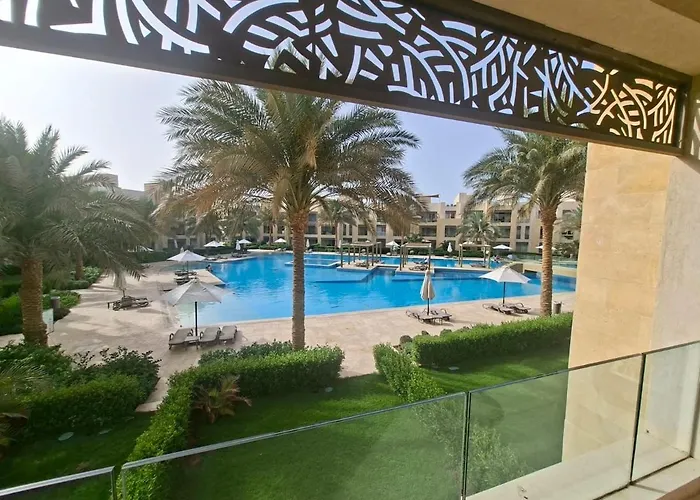 Mangroovy Serene Poolside Escape Cozy 2Br Condo Wz Games