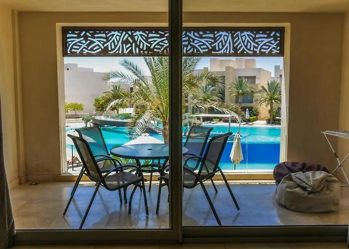 2Bedroom Apartment Overlooking The Pool Mangrovy