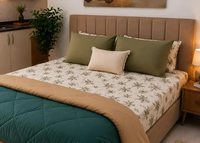 Coco Nest Cozy Modern Studio Near Mamsha Beach & Airport