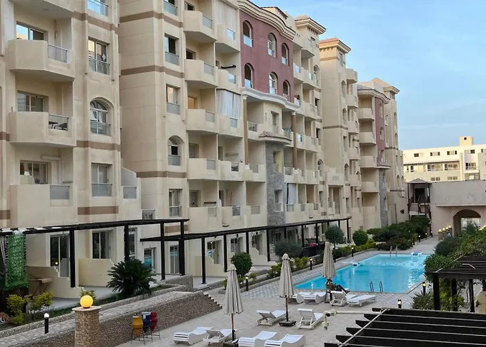 Cozy Poolside Chalet At Florenza Khamsin In Central Hurghada