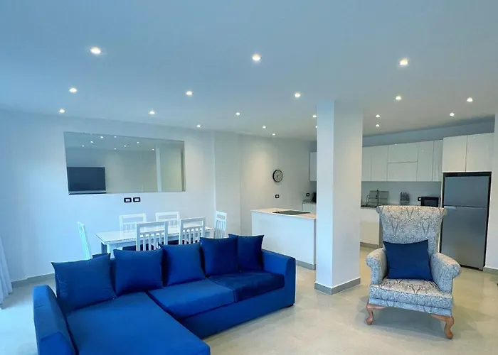 The View - 3 Bed Luxury Apartment