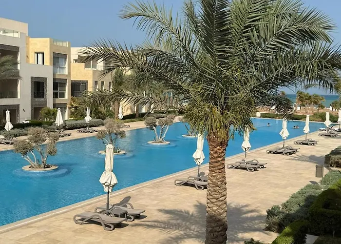 Mangroovy 2Bd Pool With A Sea View