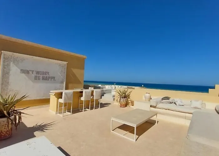 Dreamy Seafront 2Br- Panoramic Sea Views- El Gouna