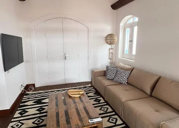 Cozy Home In El Kafr Downtown 2Br & Roof