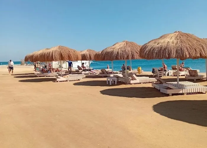 Alhambra Oasis Studio&Private Beach