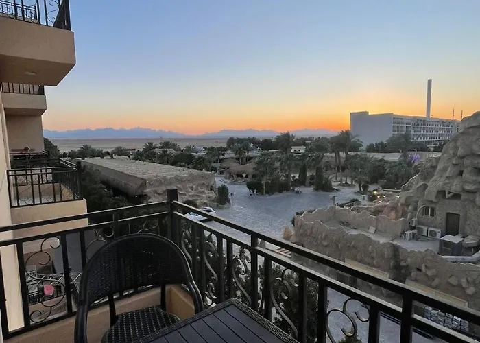 Beachfront Luxury Apartment In Selena Bay 5 Pools, Private Beach And Kitesurfing
