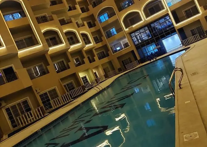 Mountain & Street View Apartment At Juliana Beach Resort Hurghada