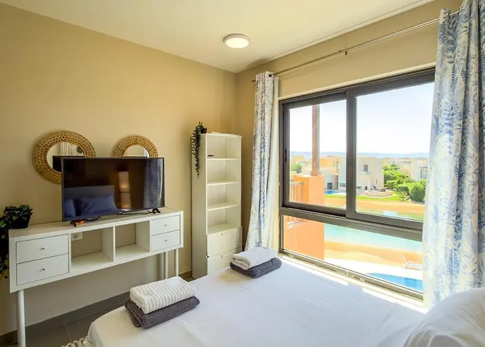 Lagoon & Shared Pool Views! Tawila 2Br In El Gouna