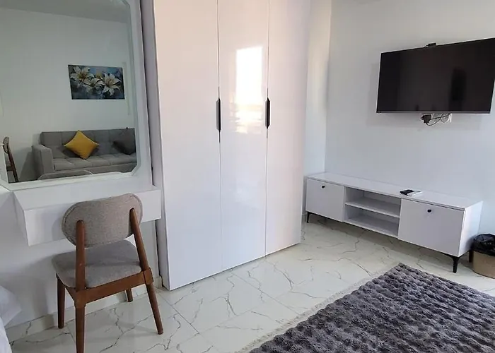 Amazing Room In Downtown