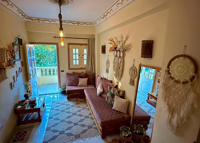 Kashmir House
