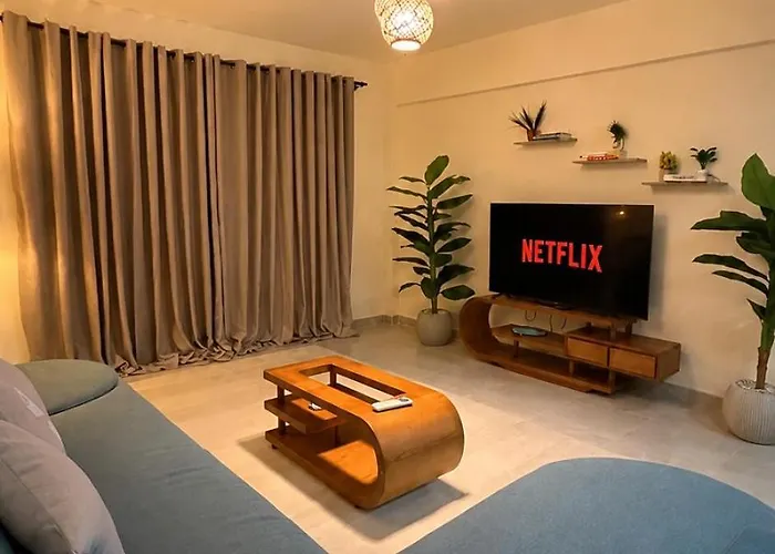 1 Bdr Pool Front Cozy Apartment