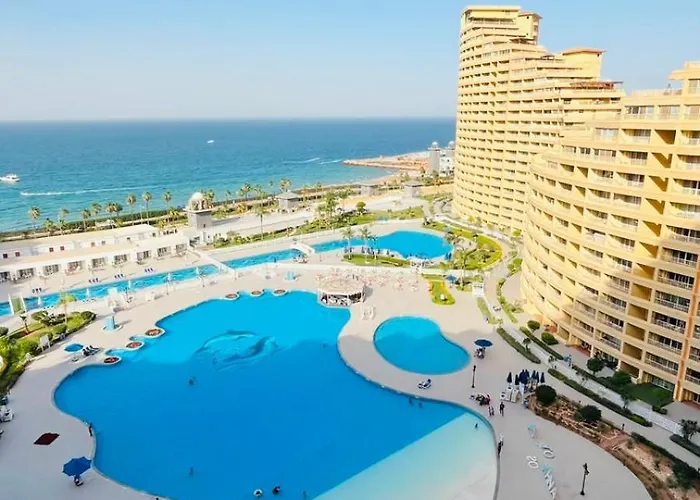 Porto Sokhna Pyramids Sea View Family