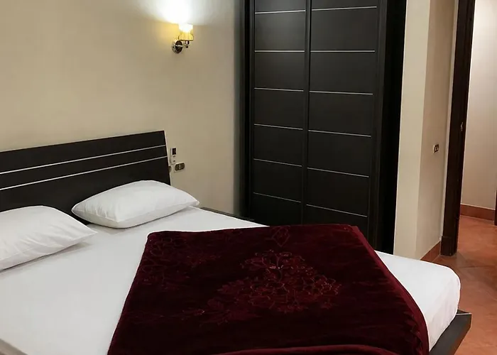 بورتو السخنه الاهرامات عائلات
