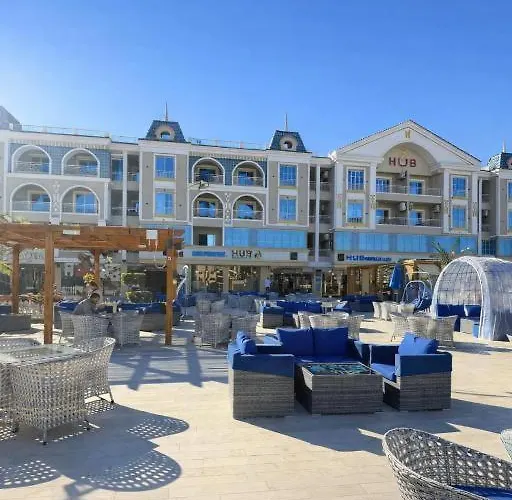 Hub Resort 2
