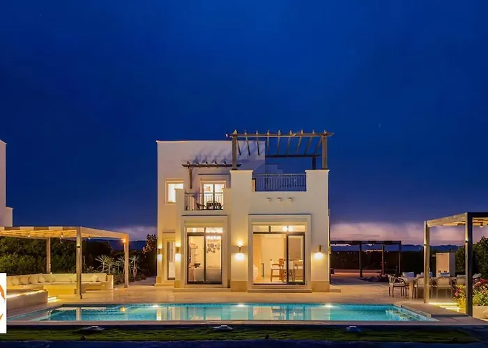 4Br Lux Villa, Heated Pool & Nanny Room ! Near Marina