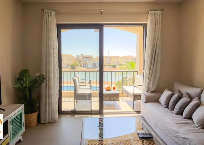Ollystays-Scenic Lagoon & Shared Pool Views! Tawila 2Br In El Gouna
