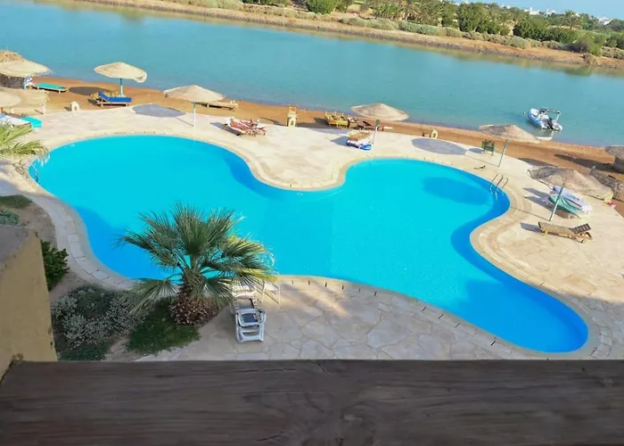 Westgolf El Gouna - Free Pool & Lagoon - 2 Bedroom - 1 Master Bedroom
