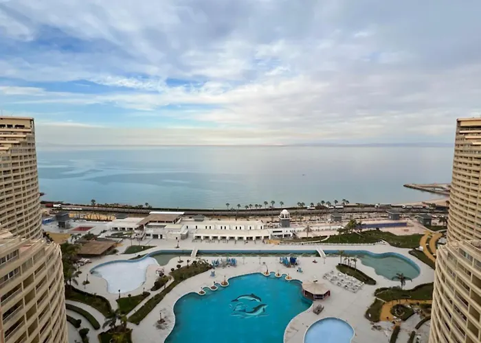 Porto Sokhna Pyramids Resort Sea View