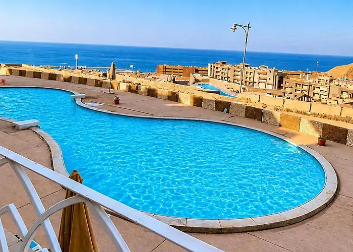 Porto Sokhna بورتو السخنة