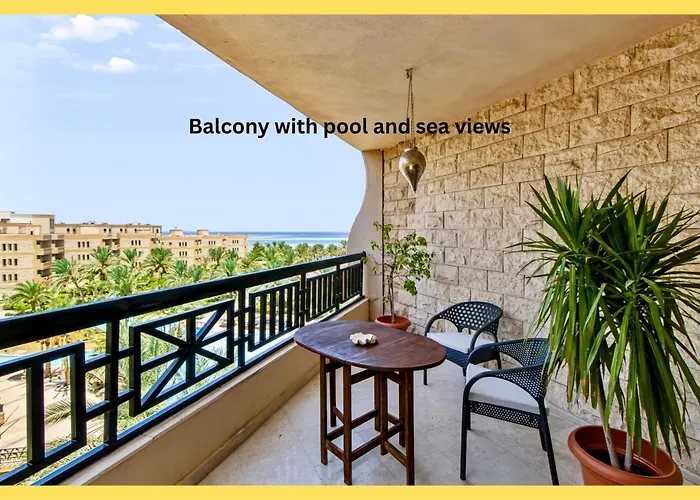 Sea Breeze, Sea View, Large Balcony, Beach und Pool