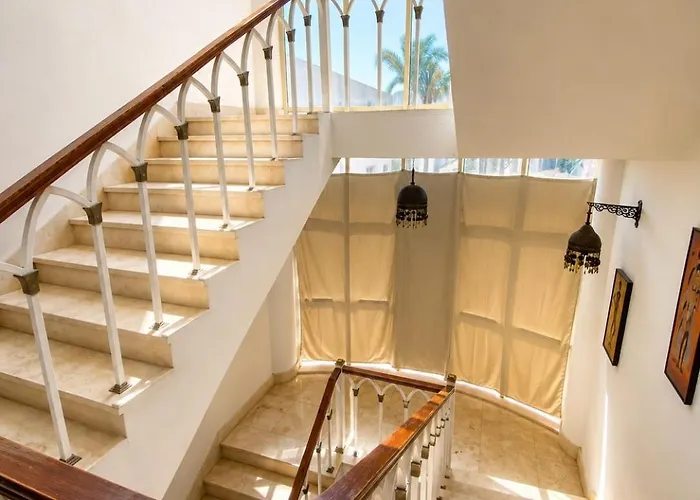 Beachfront Mansion With A Private Pool In Hadaba