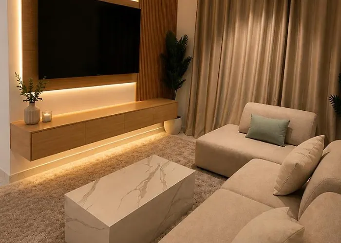 Luxury Apartment With Pool In Magawish D109