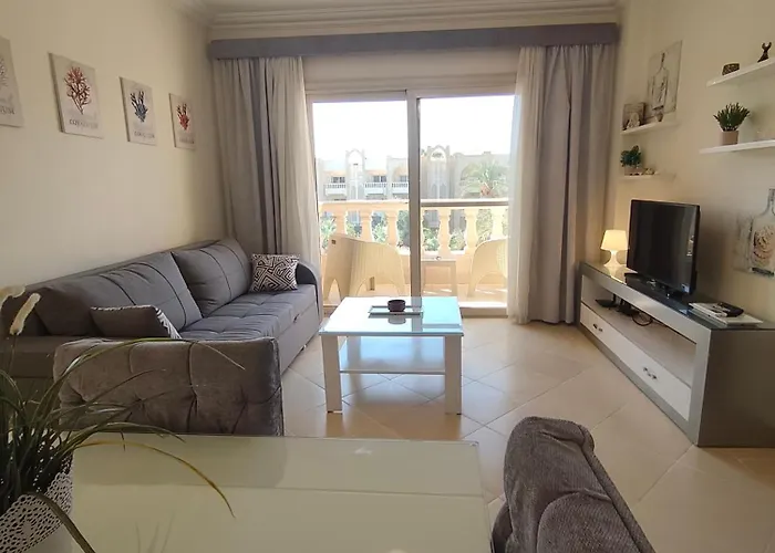 One- Bedroom Apartment S3 In Vip Zone Sunny Lakes