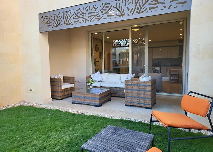 Mangroovy - 2Br Prodigious Ground Pool & Sea View