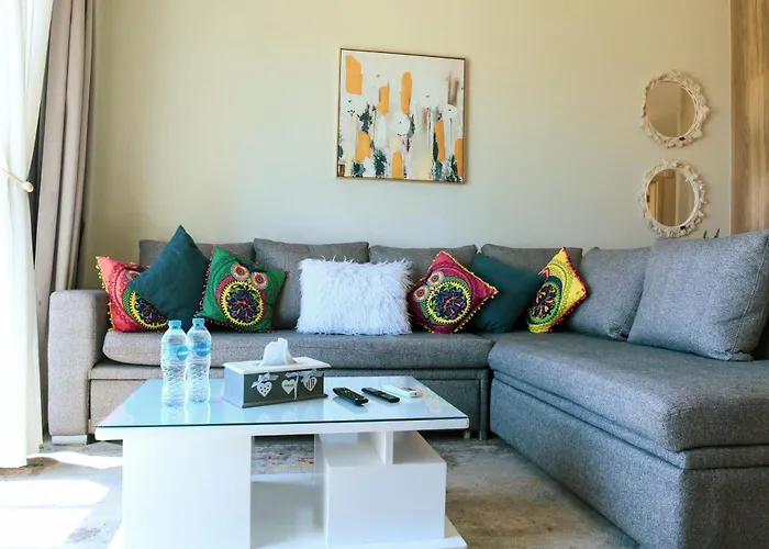 Ollystays Lagoon & Pool Views, Shedwan 1Br, Near Abu Tig !