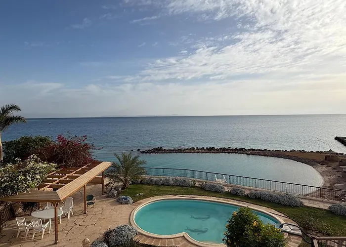 Sea View Villa Stay