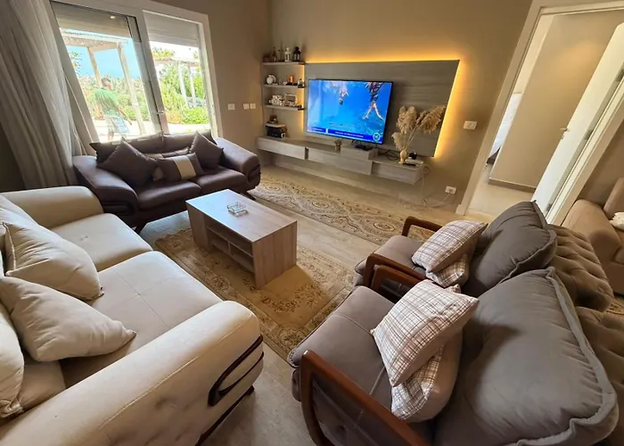 El Gouna Joubal View 3-Bedroom Villa Marina View Private Garden