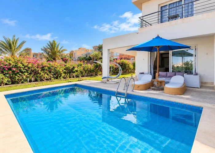 Sea-View Villa A, Heated Pool & Spa, Sahl Hasheesh